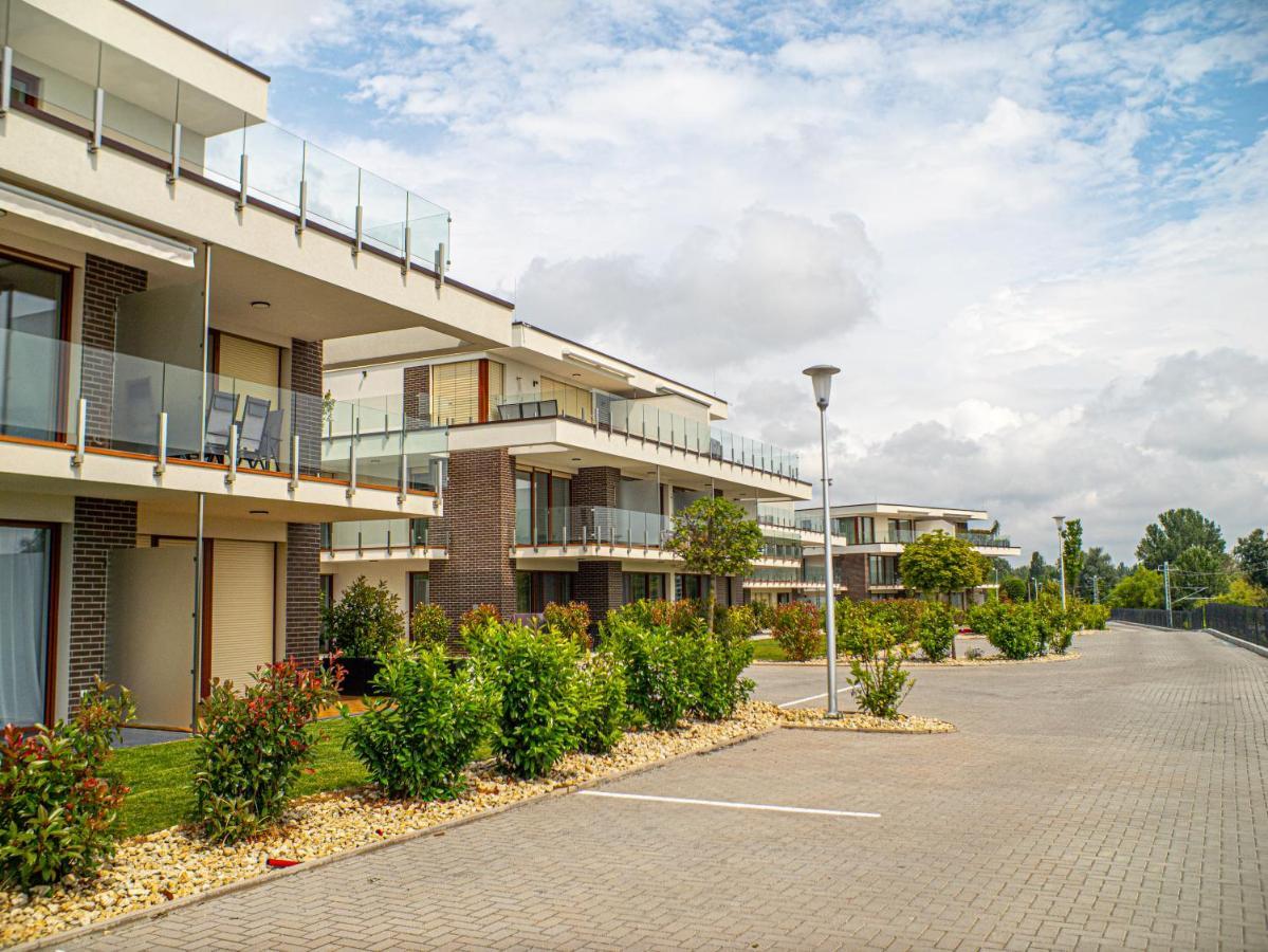 Panorama Superior Apartments - Pool, Garden, Parking Balatonalmádi Exterior photo